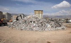 Depremde bin 400 kişiye mezar olan Ebrar Sitesi için korkunç rapor!