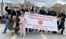 MHP'liler Starbucks önünde! 'Müslüman kanı içmeyin Türk kahvesi için'