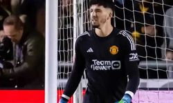 Altay Bayındır Manchester United'da ilk maçına çıktı