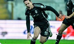 Maçın 15. dakikasında sakatlanıp oyundan çıkmıştı! Beşiktaş'tan Hadziahmetovic açıklaması