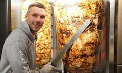 Eski Galatasaraylı Podolski köşeyi döndü: Dönerle servet kazandı