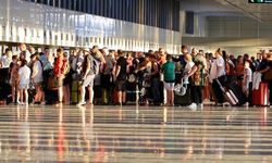 Savaştan kaçan Ruslar 'çok pahalı' diyerek Türkiye'yi terk ediyor