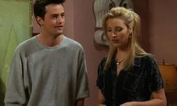 Friends'in Phobe'si Lisa Kudrow: Matthew Perry'nin anısı için diziyi tekrar izledim