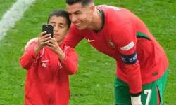 Ronaldo ile fotoğraf çekilen Türk çocuk 10 numaraymış!