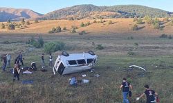 Erzincan'da minibüs devrildi! 1 ölü, 6 yaralı