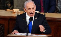 Netanyahu protestoculara hakaret etti