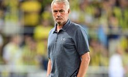 Mourinho: Türkiye'de sadece Galatasaray kart görmüyor