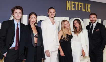 Victoria Becham'ın Netflix dizisinin galasında ünlüler geçidi