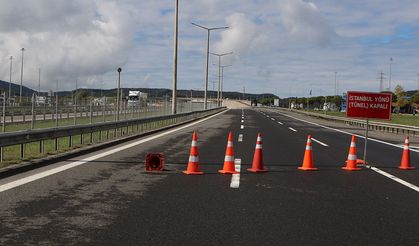 TIR'la çarpışan otomobildeki anne ve kızı öldü, baba ağır yaralı