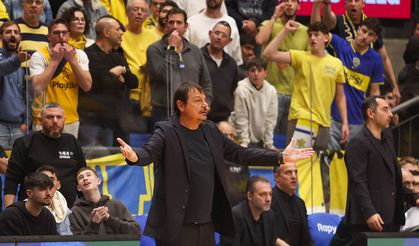 İsrail’de Ergin Ataman'a çirkin saldırı