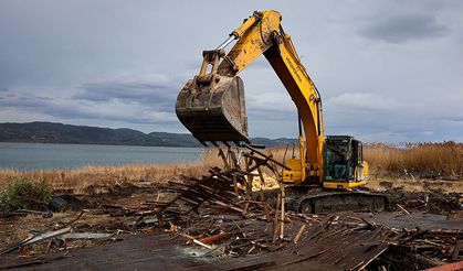 Sapanca Gölü kıyısındaki tüm kaçak yapılar kaldırıldı