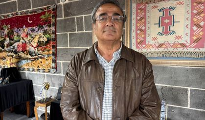 14 usta, Aşık Veysel'in şiirleri ve hayatını obsidyen taşlarına işledi