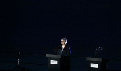 Anzak askerler Gelibolu'da 'Şafak Ayini' ile anıldı