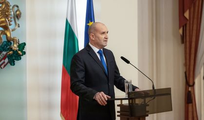 Bulgaristan'da eski Cumhurbaşkanı Radev sandıktan birinci çıktı