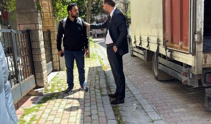 Kiracı olduğu ev icradan satıldı; yurt dışından döndüğünde eşyalarıyla sokakta kaldı