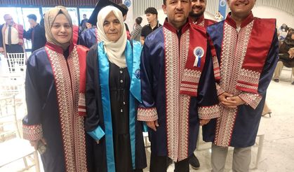 65 yaşında üniversiteden mezuniyet sevinci yaşadı