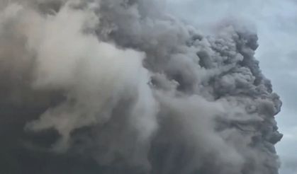 Mayon Yanardağı'nda patlama