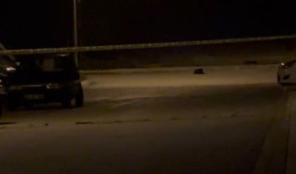 Motosikletlinin otomobil bagajına bıraktığı çanta, fünye ile patlatıldı