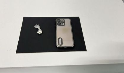 Taksim'de alkollü kişiye yardım etme bahanesiyle yaklaşıp cep telefonunu çaldı; suçüstü yakalandı