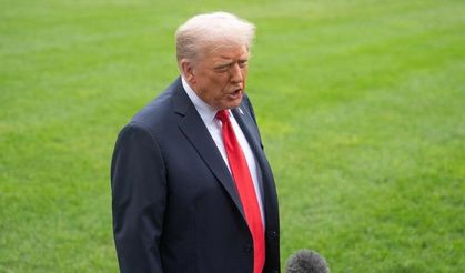 Trump, Camp David'e yapacağı geziyi erteledi