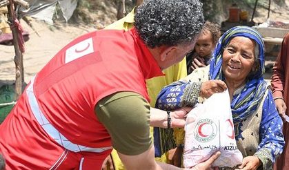 Türk Kızılay yurt içinde ve 30 ülkede 199 bin 846 hisse kurban kesimi gerçekleştirdi