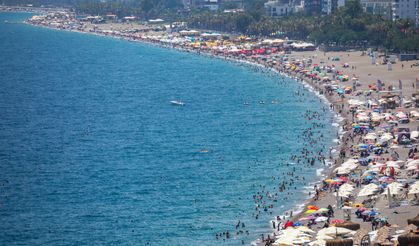 Antalya'ya 5 ayda hava yoluyla 3,5 milyon turist geldi