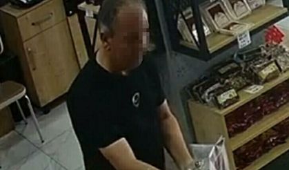 DMD hastası İsa Berat'ın bağış kumbaraları çalındı