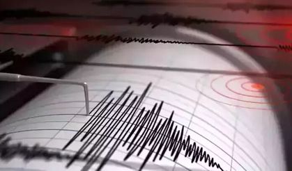 Endonezya'da 6.7 büyüklüğünde deprem
