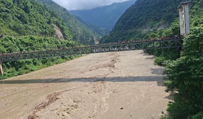 Nepal'deki selde can kaybı 165'e yükseldi