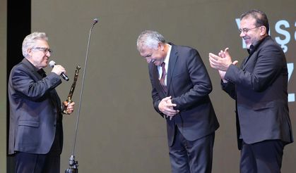 Zülfü Livaneli, “Yiğit Zeydan Karalar, Adana’yı kazanarak zaten bana ödülümü vermişti.”