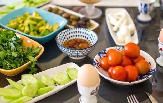 Kahvaltıda uzak durulması gereken o besinler! Listeyi görünce çok şaşıracaksınız