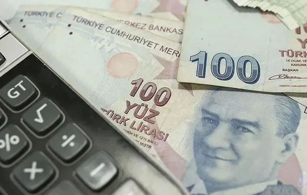 Bankaların mevduat faizi yarışı! 300 bin TL’nin aylık getirisi uçtu