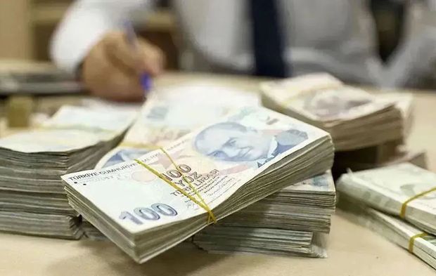 Bankaların mevduat faizi yarışı! 195 bin liranın aylık getirisini görünce çok şaşıracaksınız...