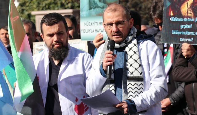 Erzurum'da Yahya Sinvar için gıyabi cenaze namazı kılındı