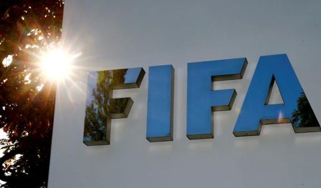 Fifa İsrail kararını yine erteledi!