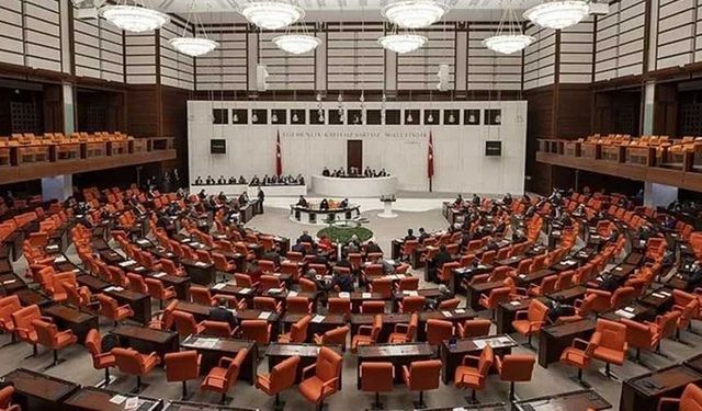 TBMM'deki taciz davasında 4 sanığa hapis cezası, 1 sanığa beraat kararı