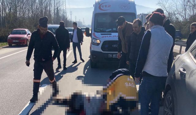 Sakarya'da otomobilin çarptığı bisikletli hayatını kaybetti