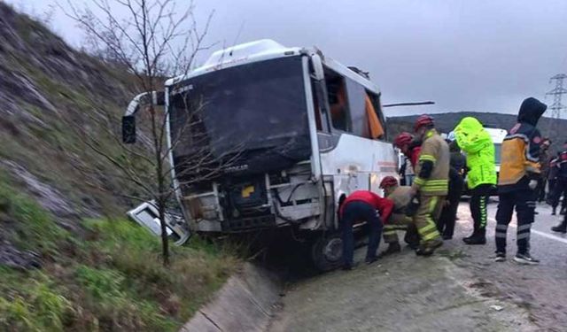 Balıkesir'de işçi servisi kaza yaptı! Çok sayıda yaralı var