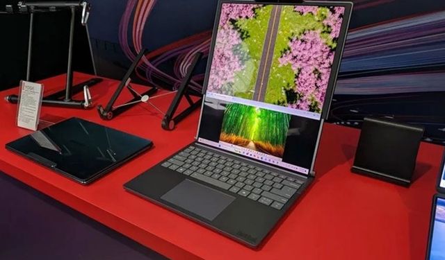 Laptop'ta son nokta! Kağıt gibi yuvarla cebine koy