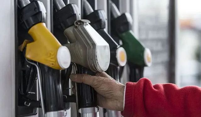 Akaryakıt fiyatları için eşel mobil sistem devrede