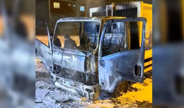 Van'da çöp aracına molotofkokteyli saldırısı
