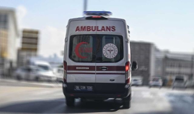 Erkek arkadaşını tornavidayla yaraladı