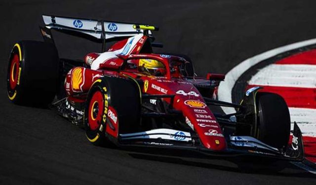 Ferrarili Lewis Hamilton Çin'de ilk sırada