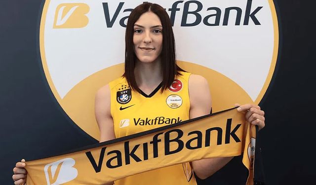Vakıfbank'tan ezeli rakibine büyük çelme! Yılın transferi açıklandı