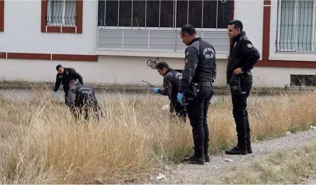 3 aylık bebek boş arazide bulundu!
