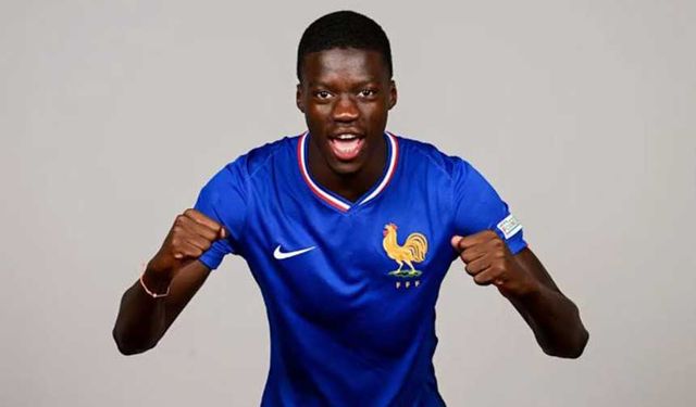 Chelsea yeni transferine 8 yıllık imza attırdı