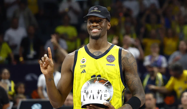Nigel Hayes-Davis'ten Fenerbahçe’ye veda paylaşımı