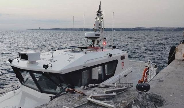 Feribottan atlayarak yaşamına son vermek isteyen kadın kurtarıldı