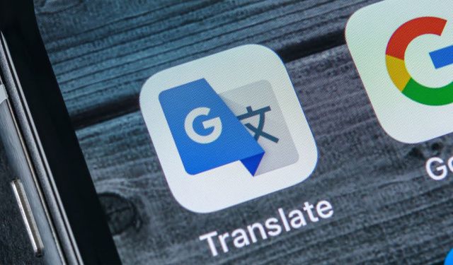 Google canlı çeviri ve dil öğrenme özelliğini devreye soktu