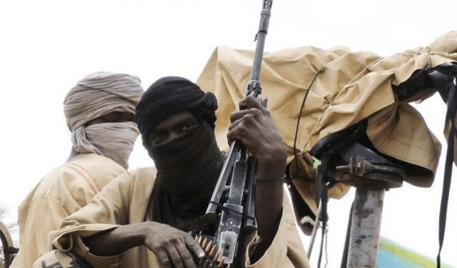 Nijerya'da camiye silahlı saldırı: 13 ölü